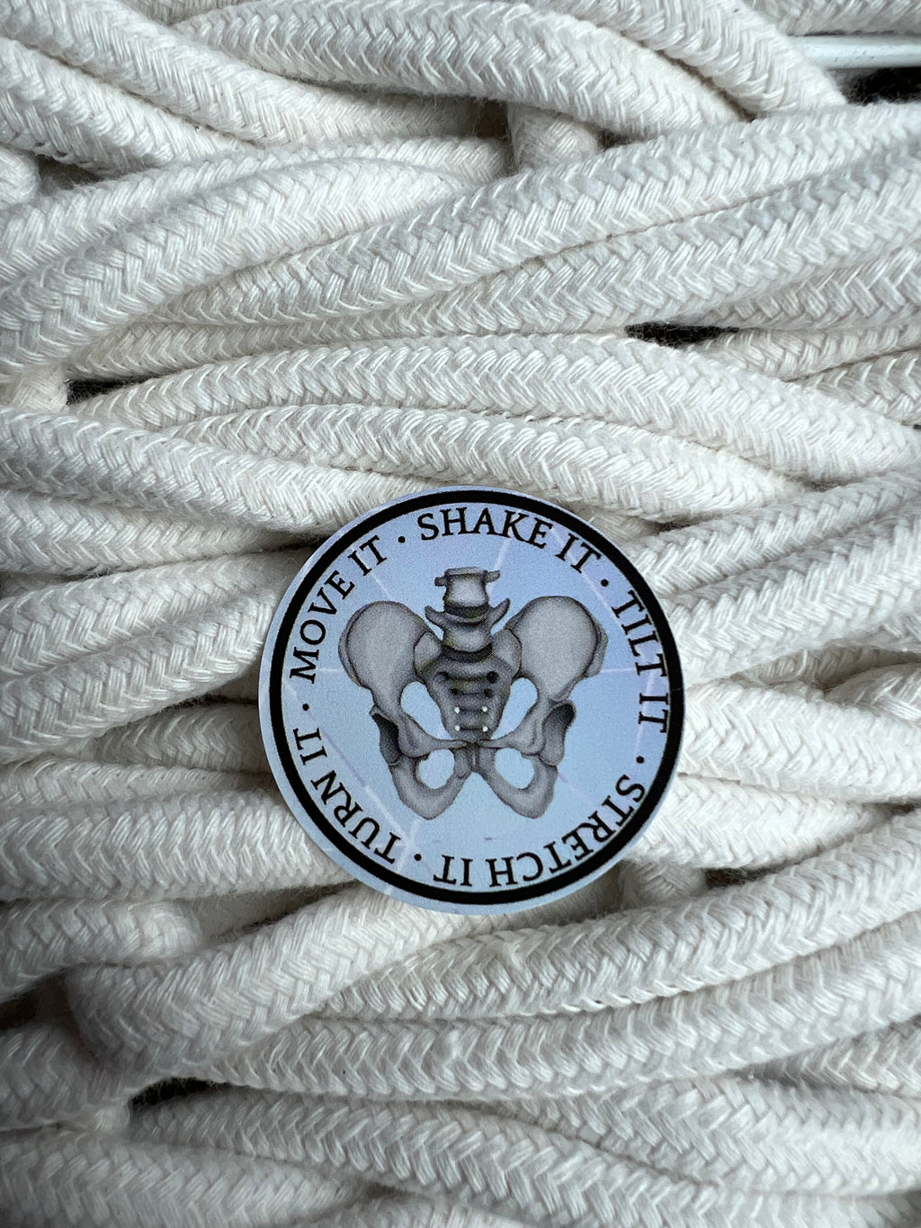 Move it • Shake it• Tilt it • Stretch it • Turn it